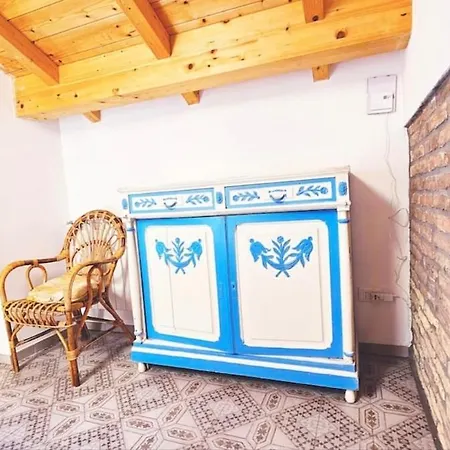 アパート 5 Mins From And 1 Min From Center One