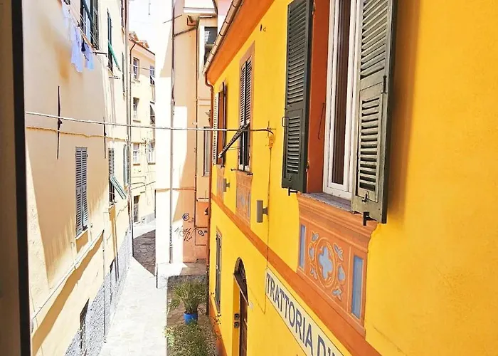 5 Mins From And 1 Min From Center One Appartement *